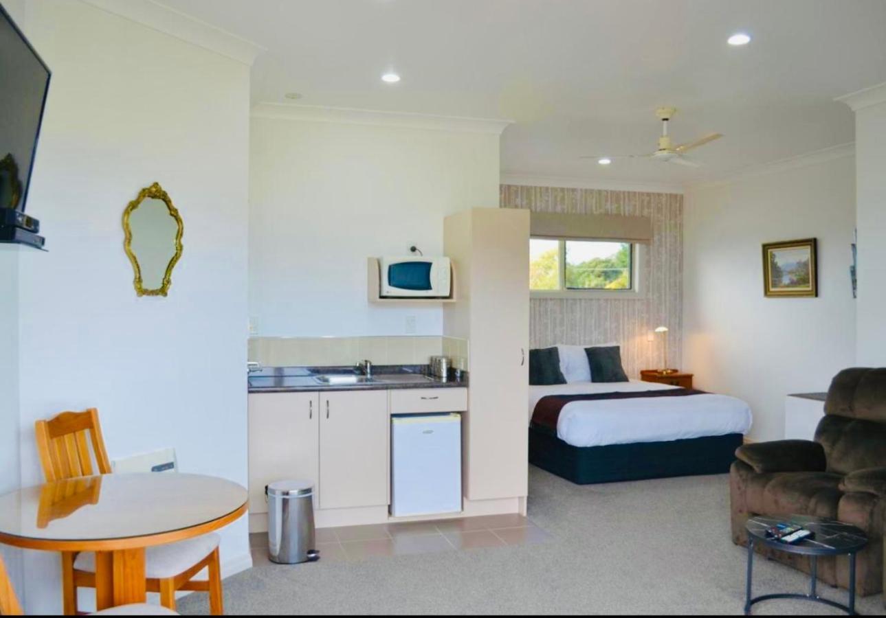 Austin Heights - Kaikoura Bed & Breakfast Bagian luar foto