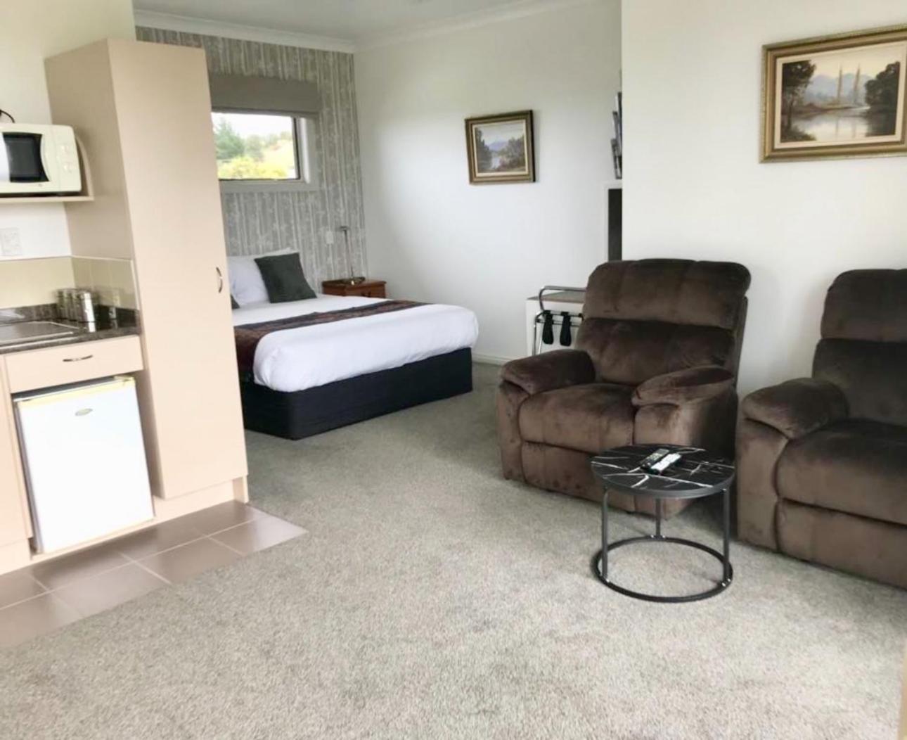 Austin Heights - Kaikoura Bed & Breakfast Bagian luar foto