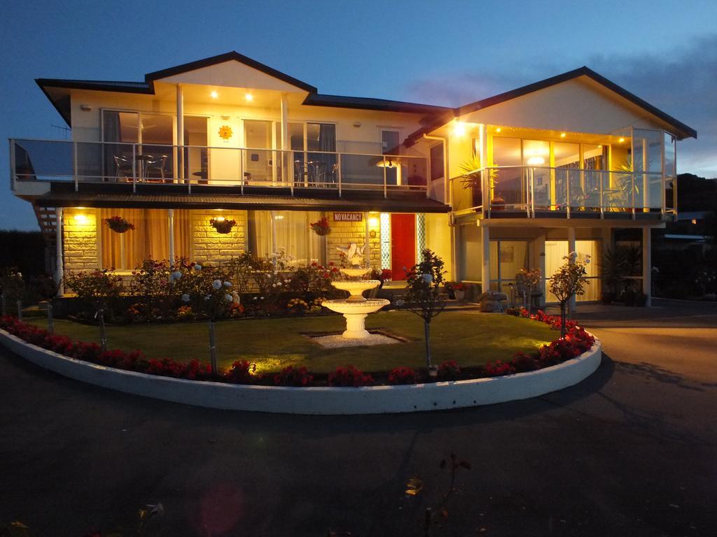 Austin Heights - Kaikoura Bed & Breakfast Bagian luar foto